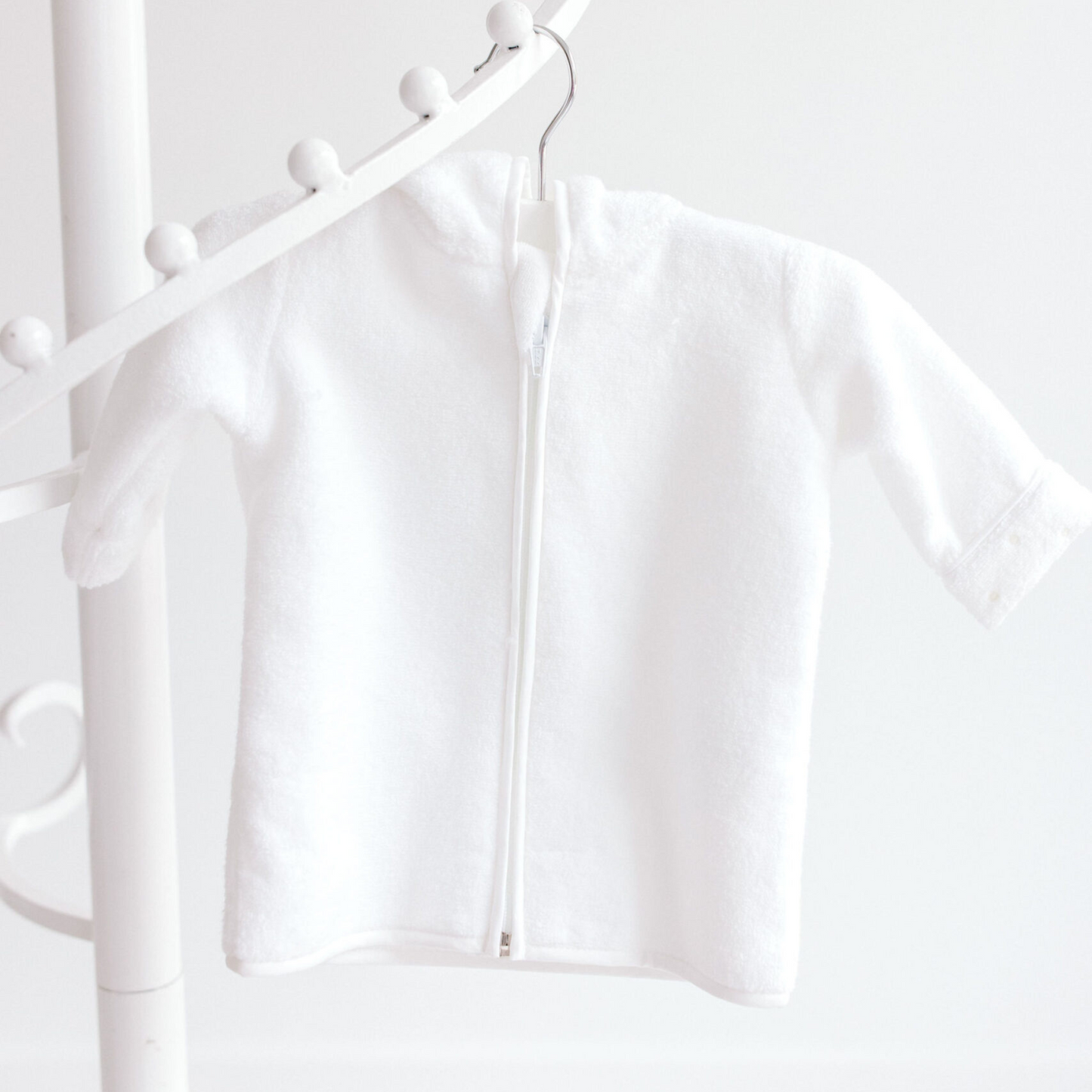 Ecru Dot Baby Bathrobe (White)