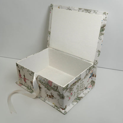 Over the Moon Nursery Rhyme Toile  - Medium Keepsake Box (Wholesale)
