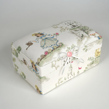 Over the Moon Nursery Rhyme Toile  – Small Baby Keepsake Box (Wholesale)