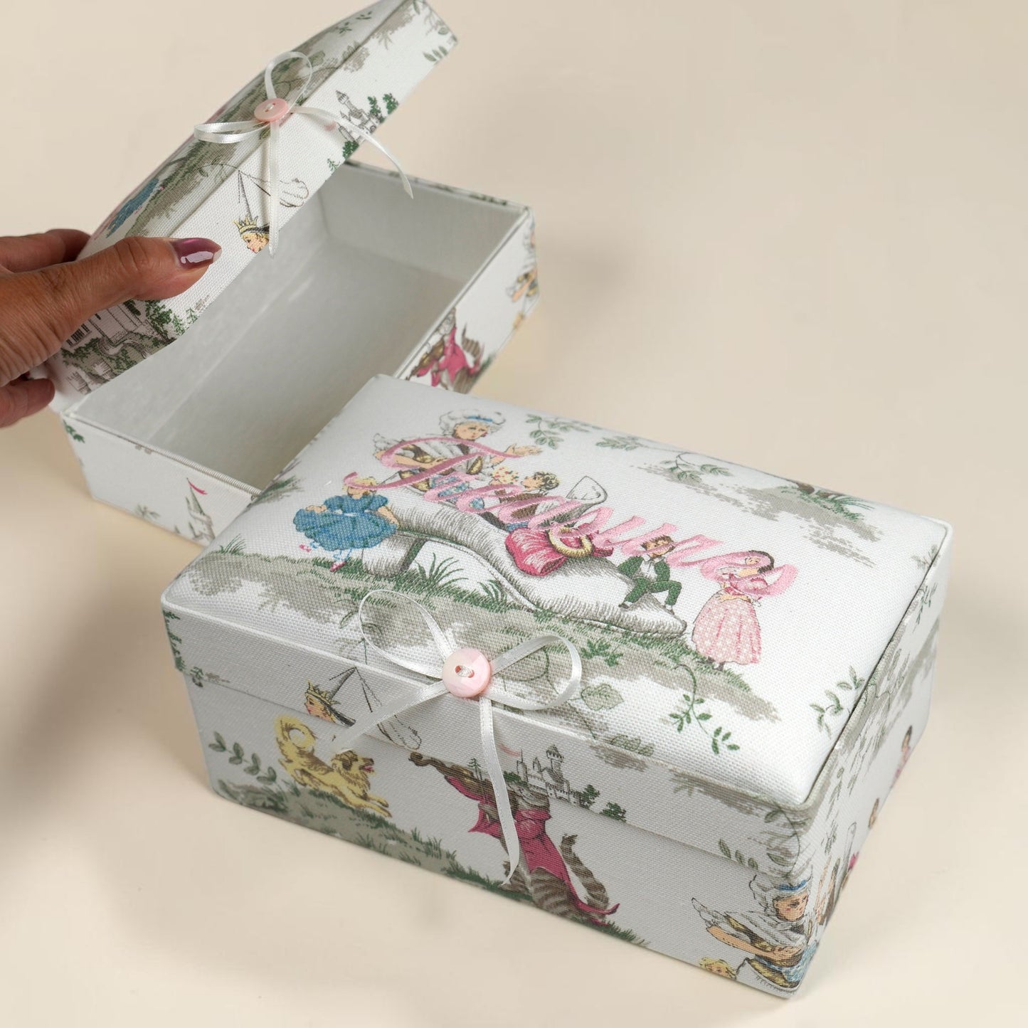 Over the Moon Nursery Rhyme Toile  – Small Baby Keepsake Box (Wholesale)