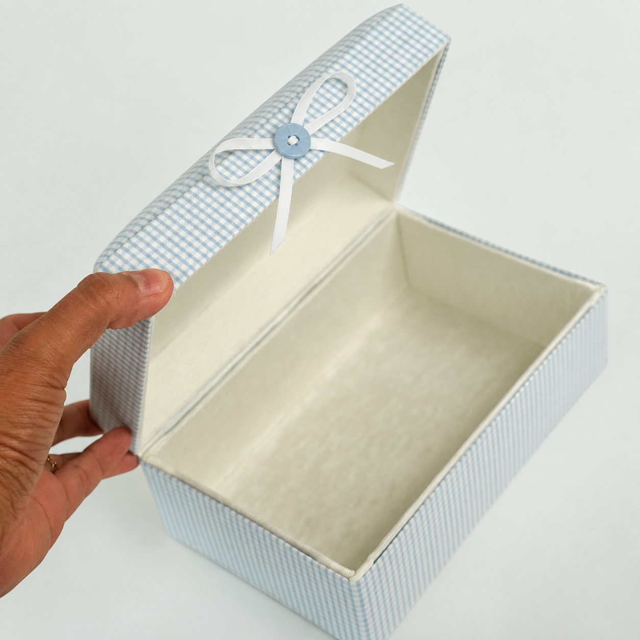 Seersucker Check Cotton – Small Baby Keepsake Box